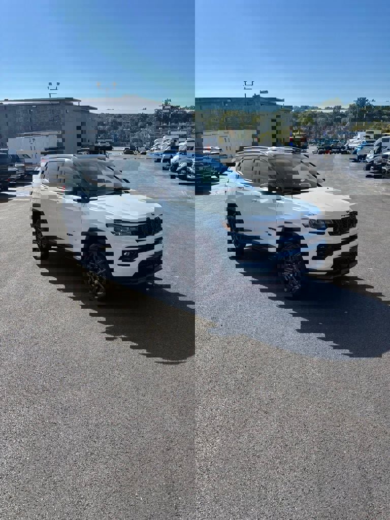 New 2026 Jeep Compass Limited image 3