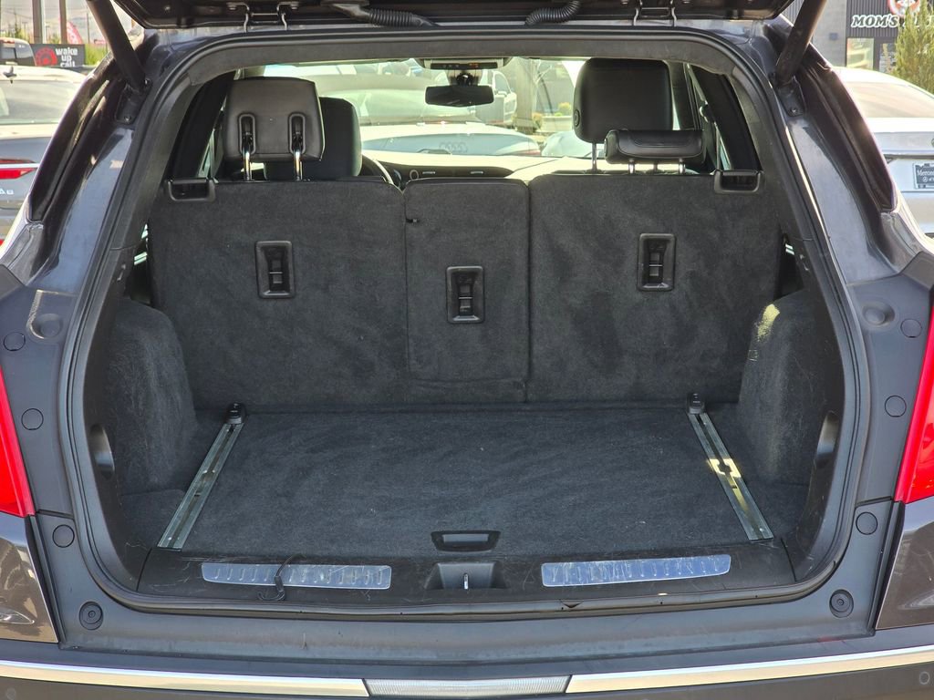 Used 2018 Cadillac XT5 Platinum w/ Driver Assist Package image 14