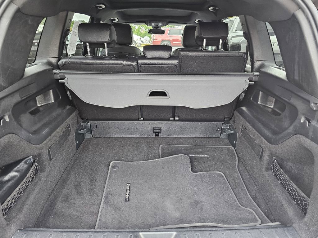 Used 2020 Mercedes-Benz GLB 250 4MATIC w/ Premium Package image 39
