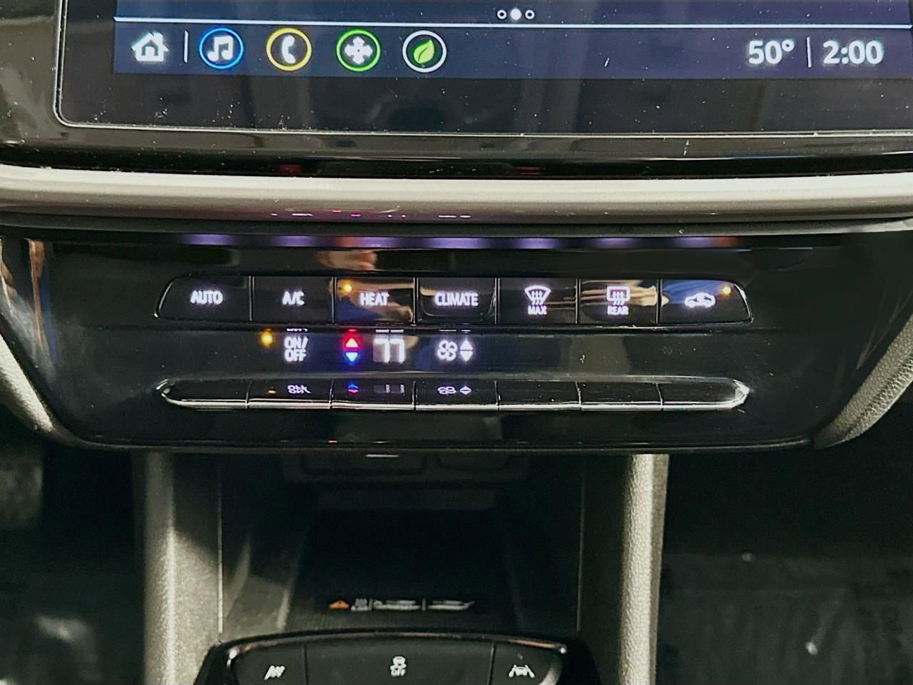 Used 2023 Chevrolet Bolt EUV LT FWD image 16