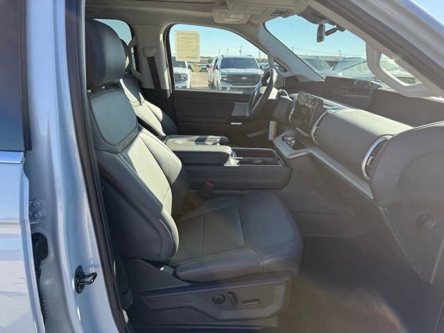 New 2025 Ford Expedition Active image 11