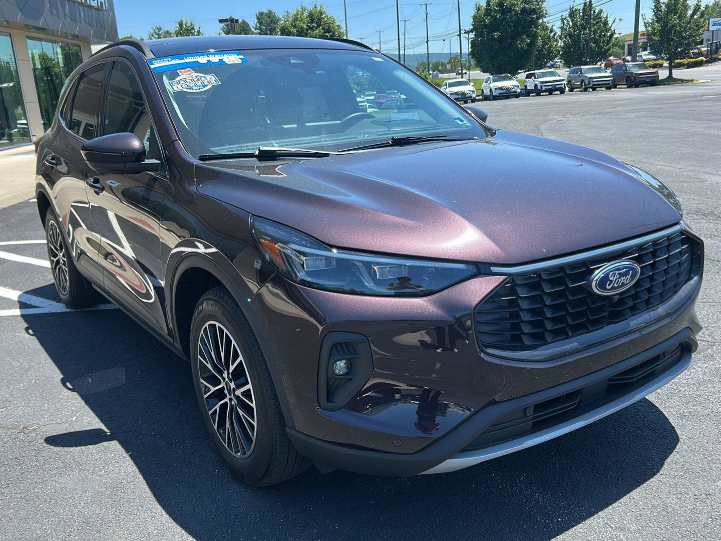 Used 2023 Ford Escape SE w/ PHEV Premium Package FWD image 13