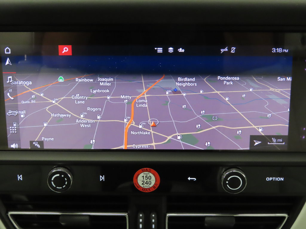 Certified 2023 Porsche Macan S AWD/4WD image 24