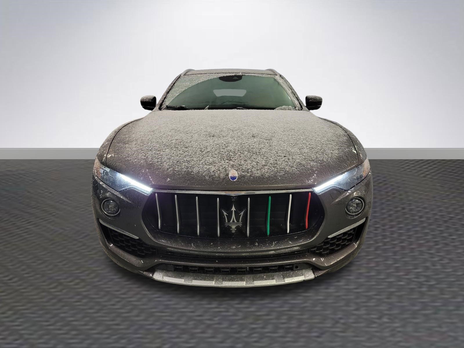 Used 2019 Maserati Levante GranLusso image 2