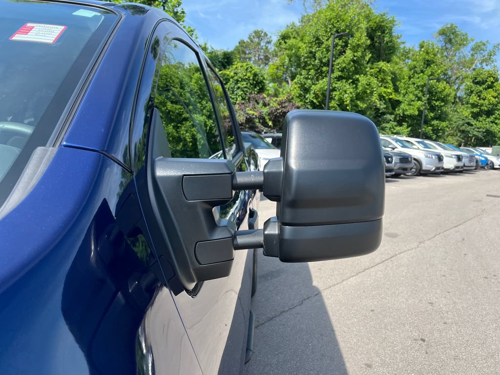 Used 2024 Nissan Titan SV w/ SV Convenience Package AWD/4WD image 33
