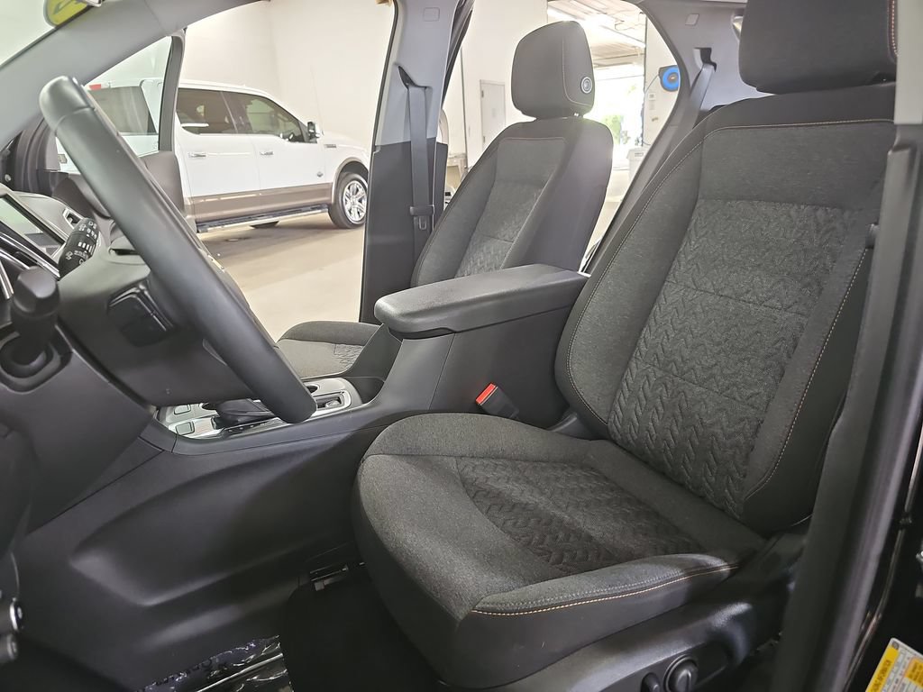 Used 2023 Chevrolet Equinox LT AWD/4WD image 15