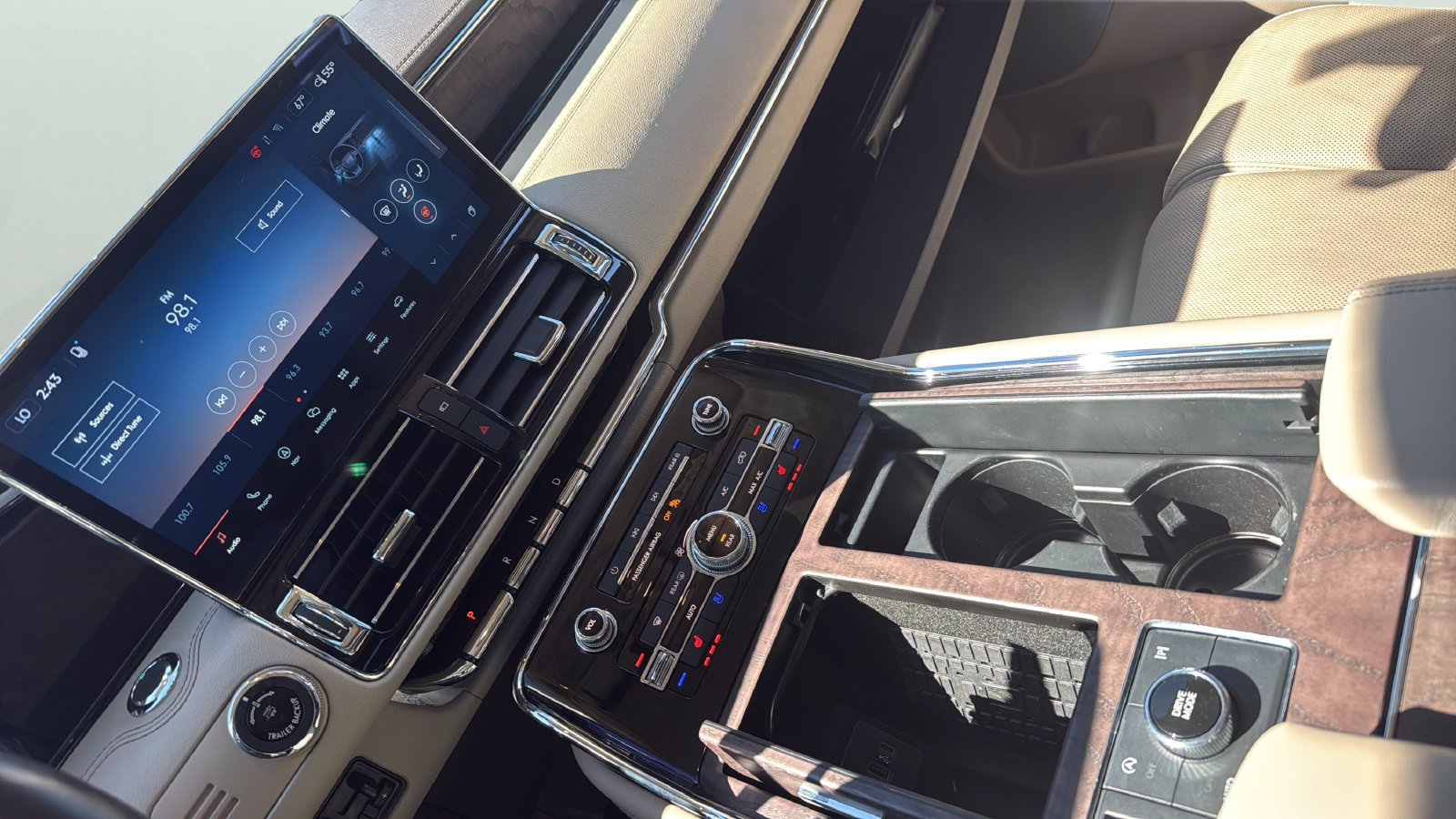 Certified 2023 Lincoln Navigator L Reserve AWD/4WD image 20