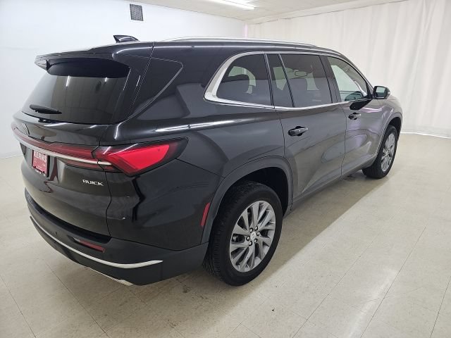 Used 2025 Buick Enclave Preferred AWD/4WD image 15