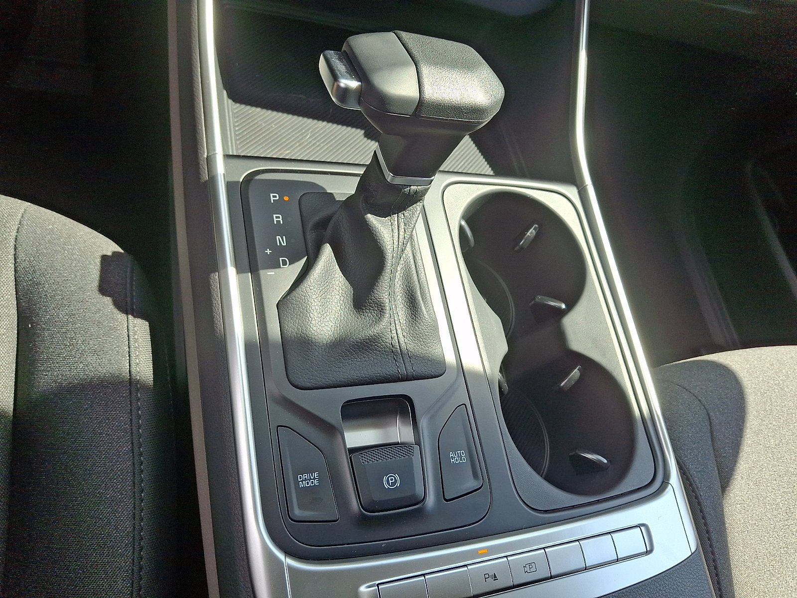 New 2026 Kia Carnival LX image 16