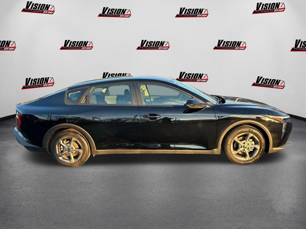 Certified 2025 Kia K4 LXS image 4