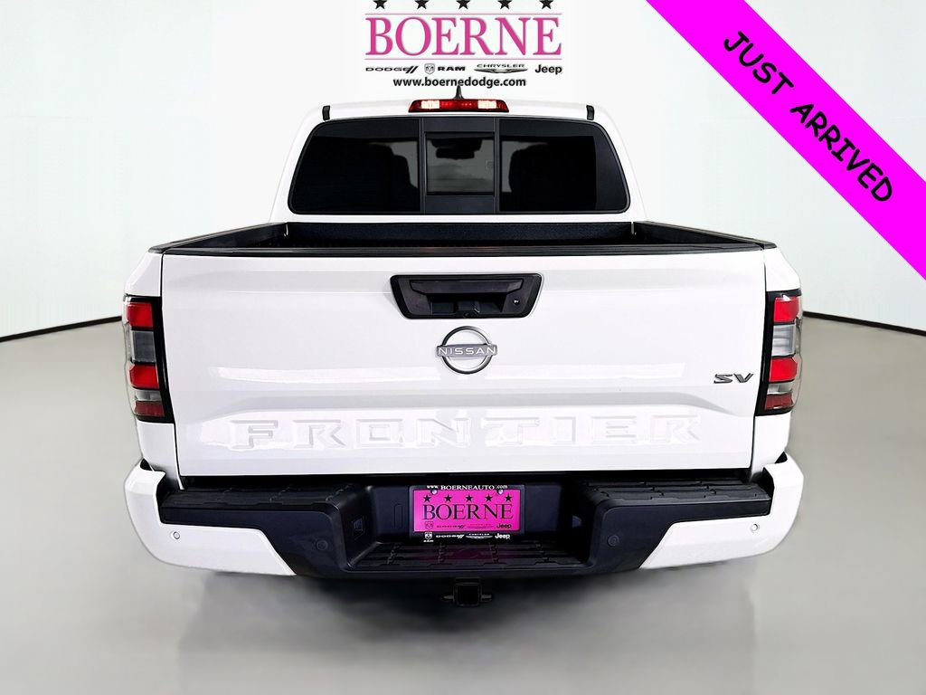 Used 2022 Nissan Frontier SV w/ Technology Package image 6