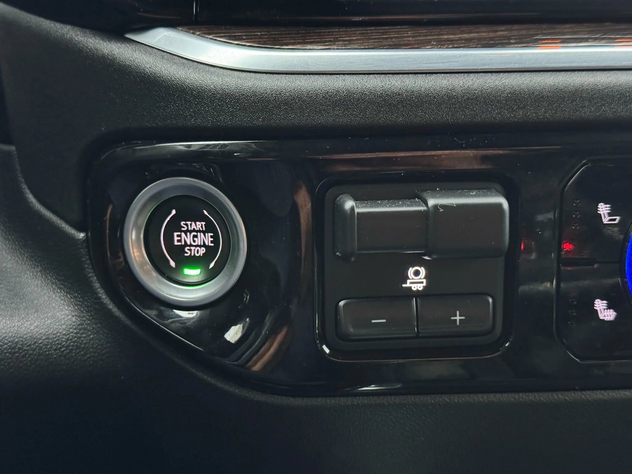 Used 2022 GMC Sierra 1500 Elevation w/ LPO, Elevation Black Package image 36