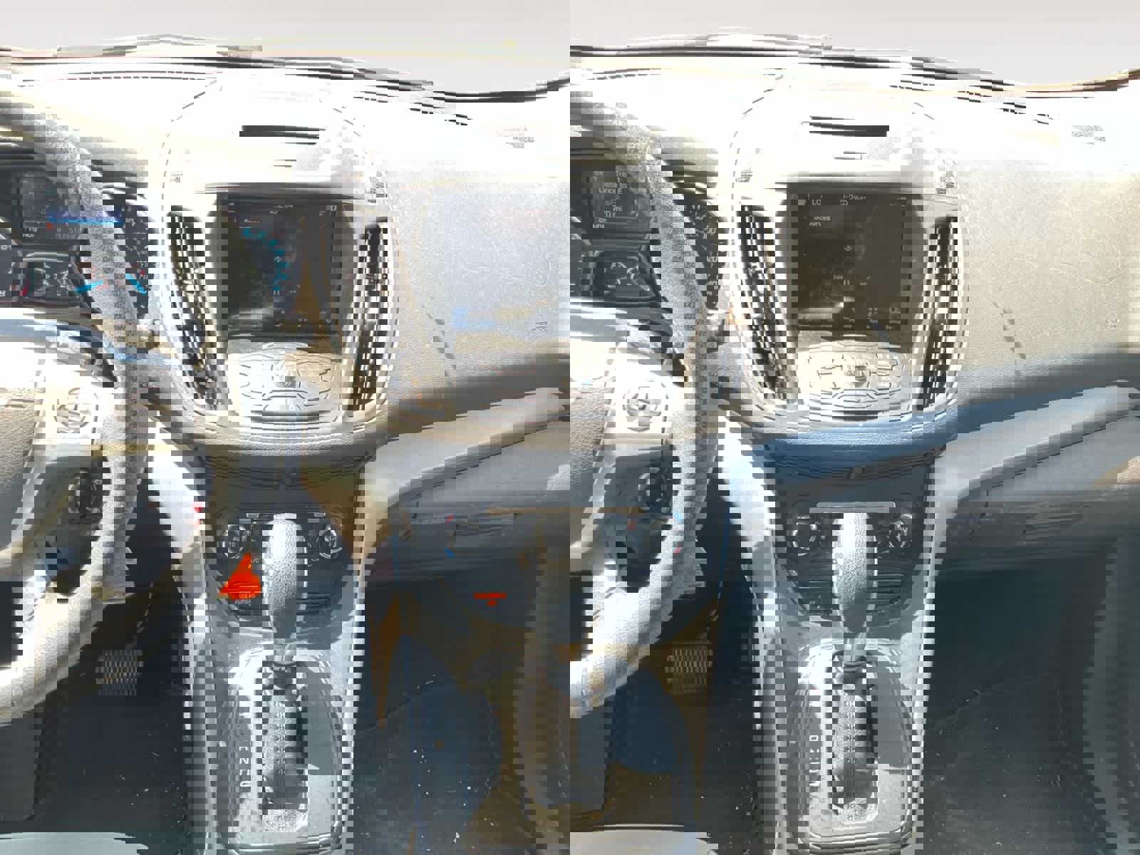 Used 2016 Ford Escape SE w/ Equipment Group 201A FWD image 13