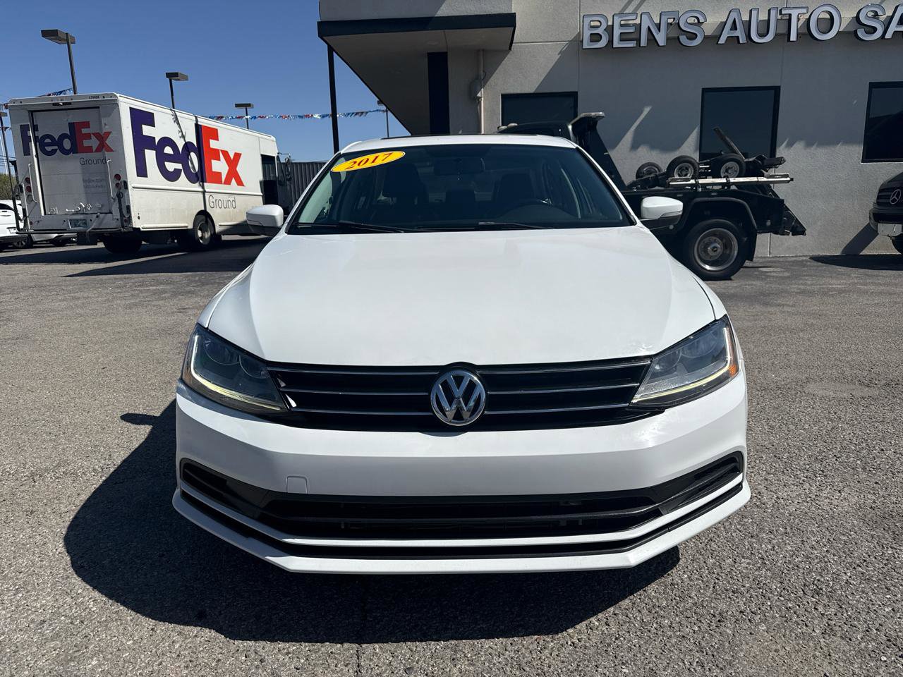 Used 2017 Volkswagen Jetta SE image 3