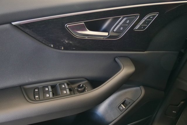 New 2026 Audi Q8 Premium image 32