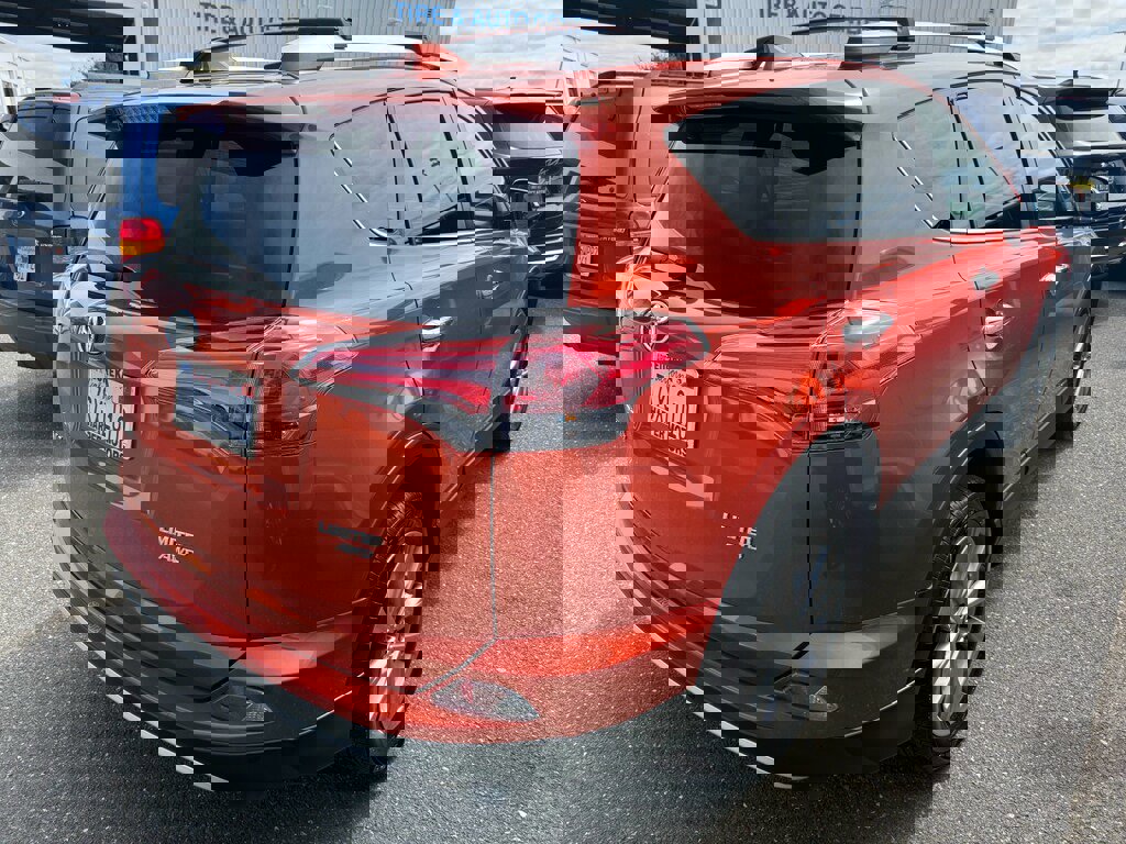 Used 2016 Toyota RAV4 Limited w/ Advanced Technology Package image 6