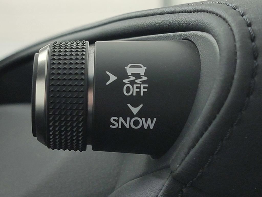 Used 2018 Lexus LS 500h AWD w/ Accessory Package (Z2) image 39