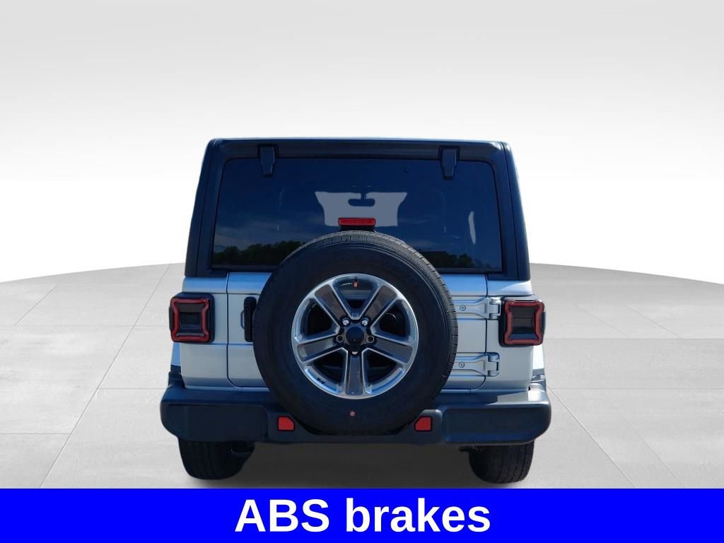 Used 2022 Jeep Wrangler Unlimited Sahara AWD/4WD image 12