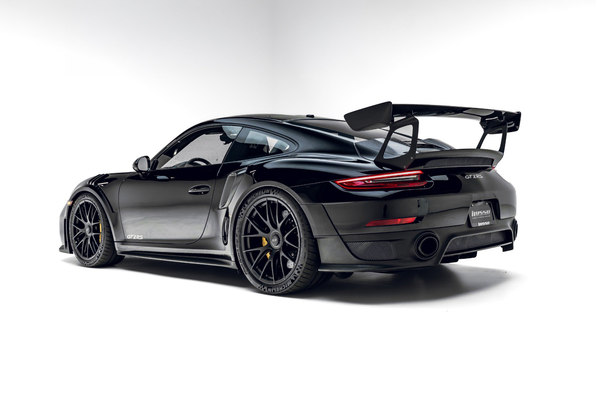 Used 2018 Porsche 911 GT2 RS RWD image 10