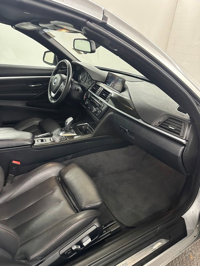 Used 2016 BMW 428i xDrive Convertible image 30