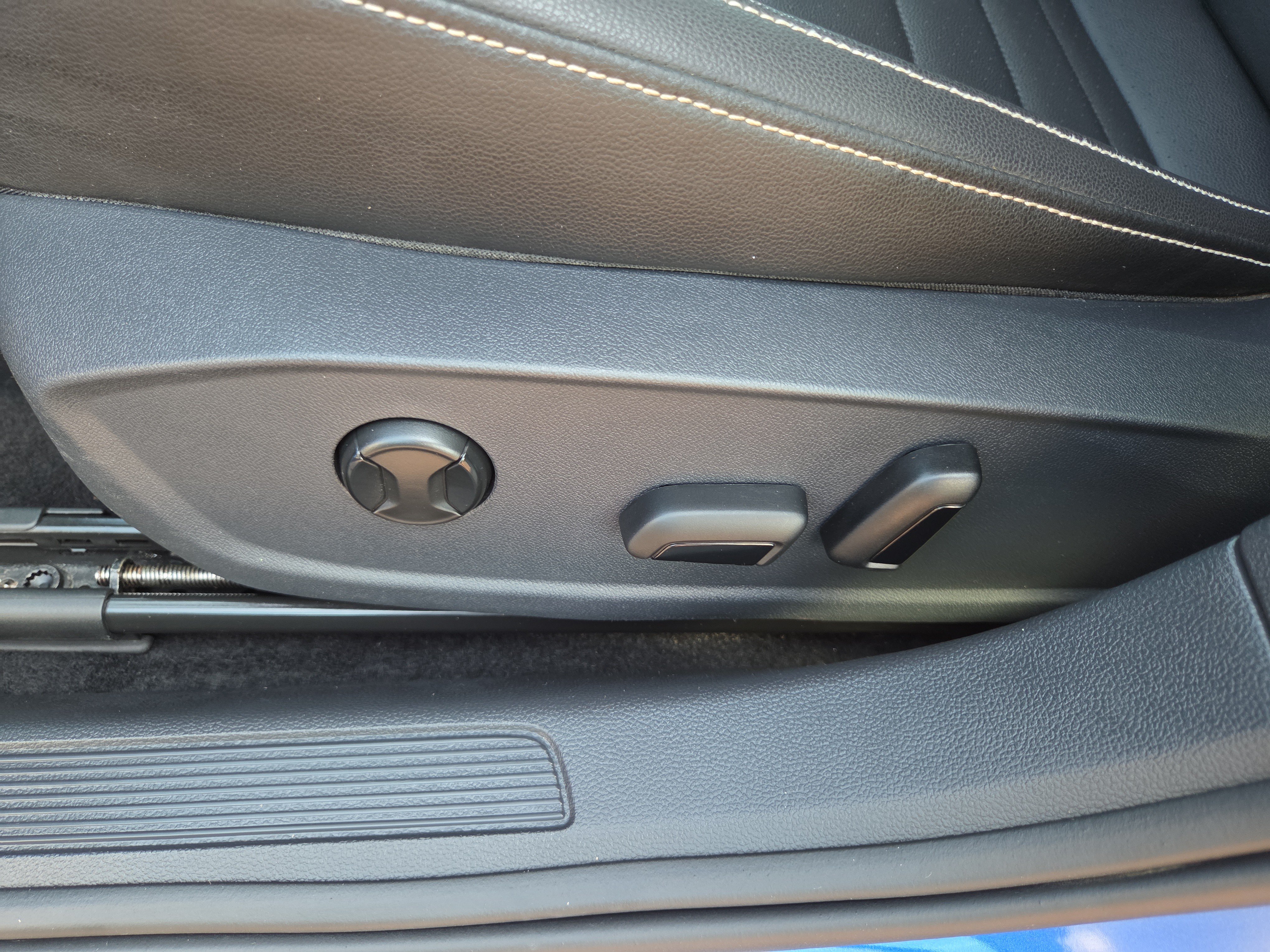 Used 2022 Volkswagen Jetta SE FWD image 33