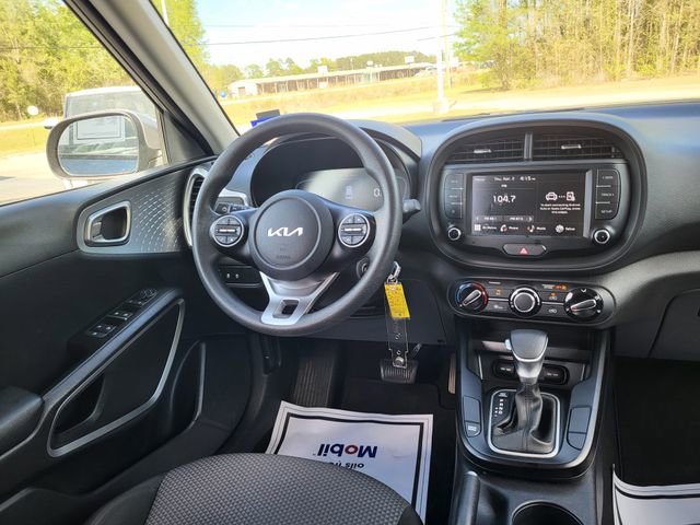 Used 2024 Kia Soul LX w/ Option Group 015 image 15