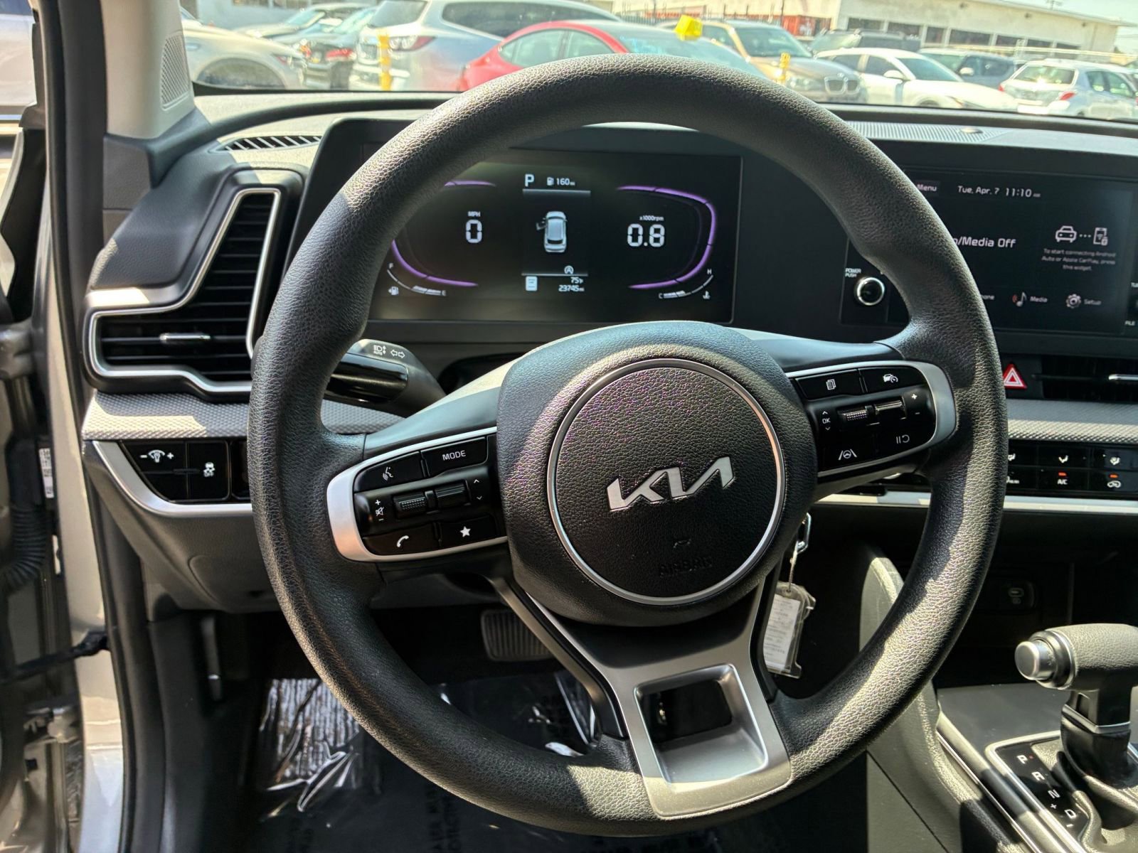 Used 2025 Kia Sportage LX FWD image 28