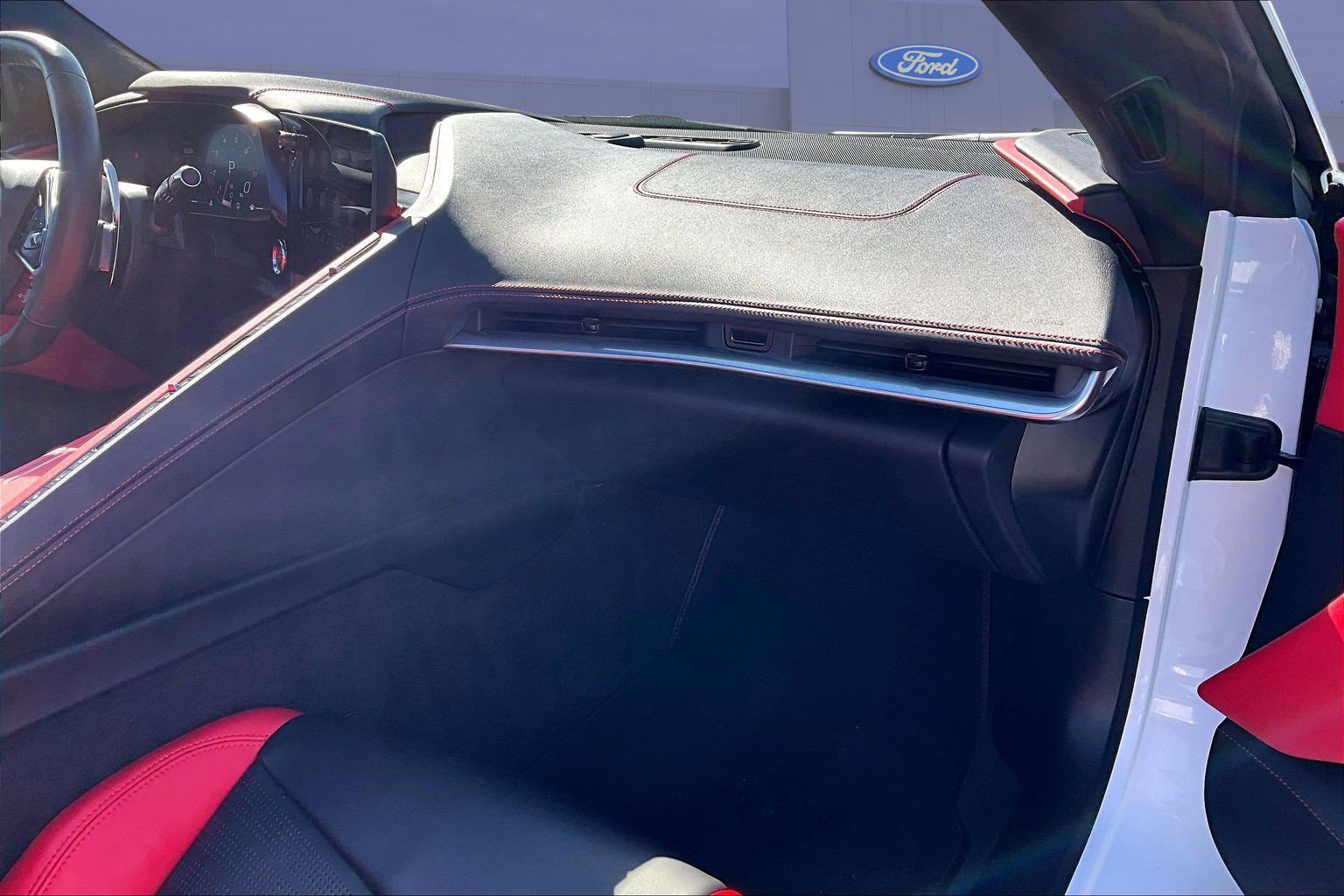 Used 2022 Chevrolet Corvette Stingray Preferred Cpe w/ Engine Appearance Package RWD image 24