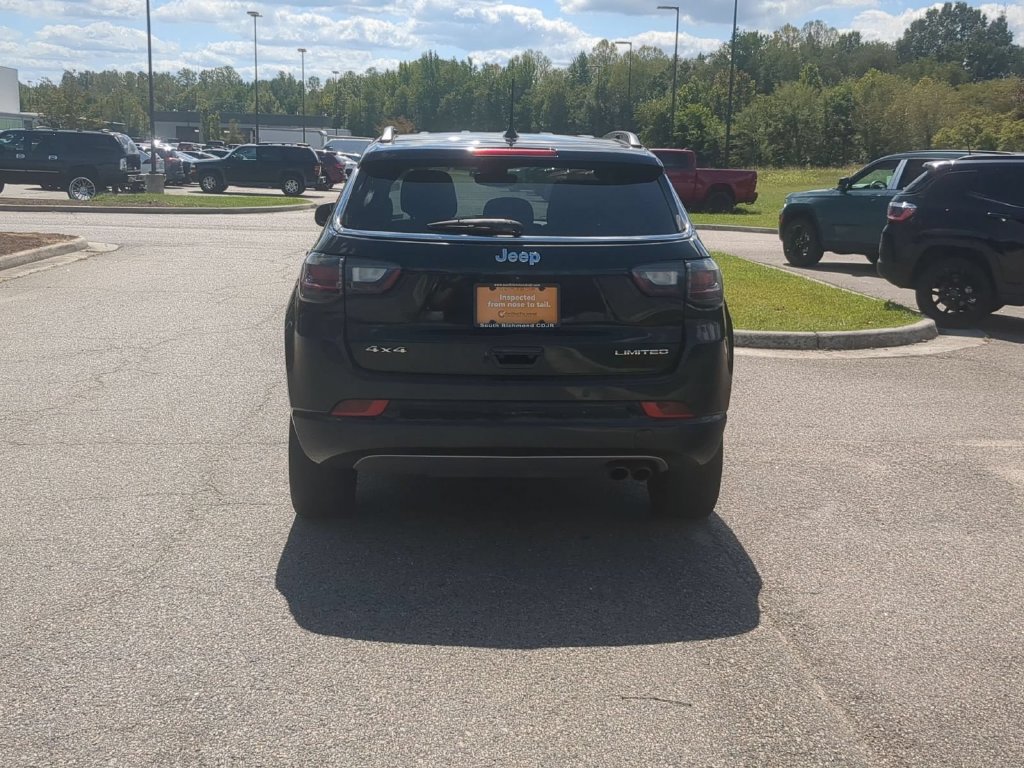Certified 2022 Jeep Compass Limited w/ Elite Group AWD/4WD image 4