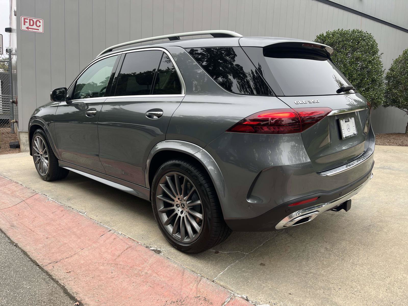 Certified 2025 Mercedes-Benz GLE 350 4MATIC image 13