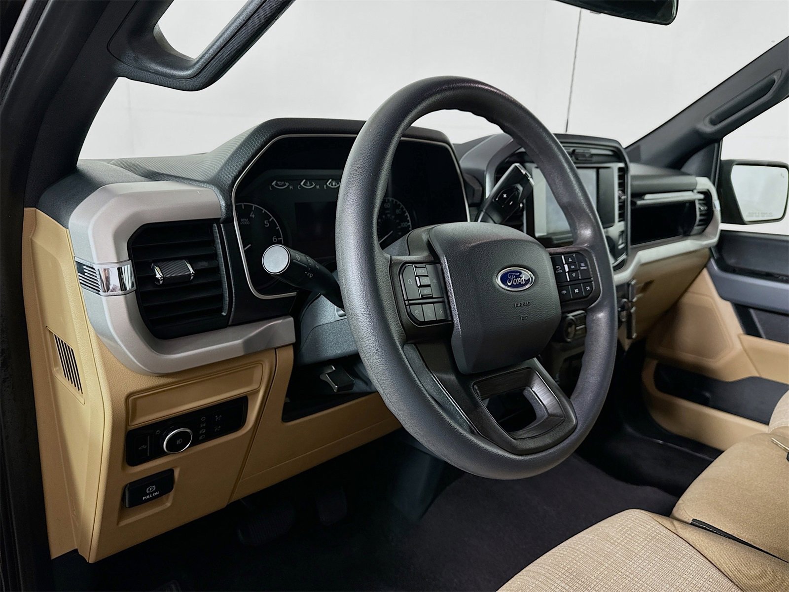 Used 2023 Ford F150 XLT image 7