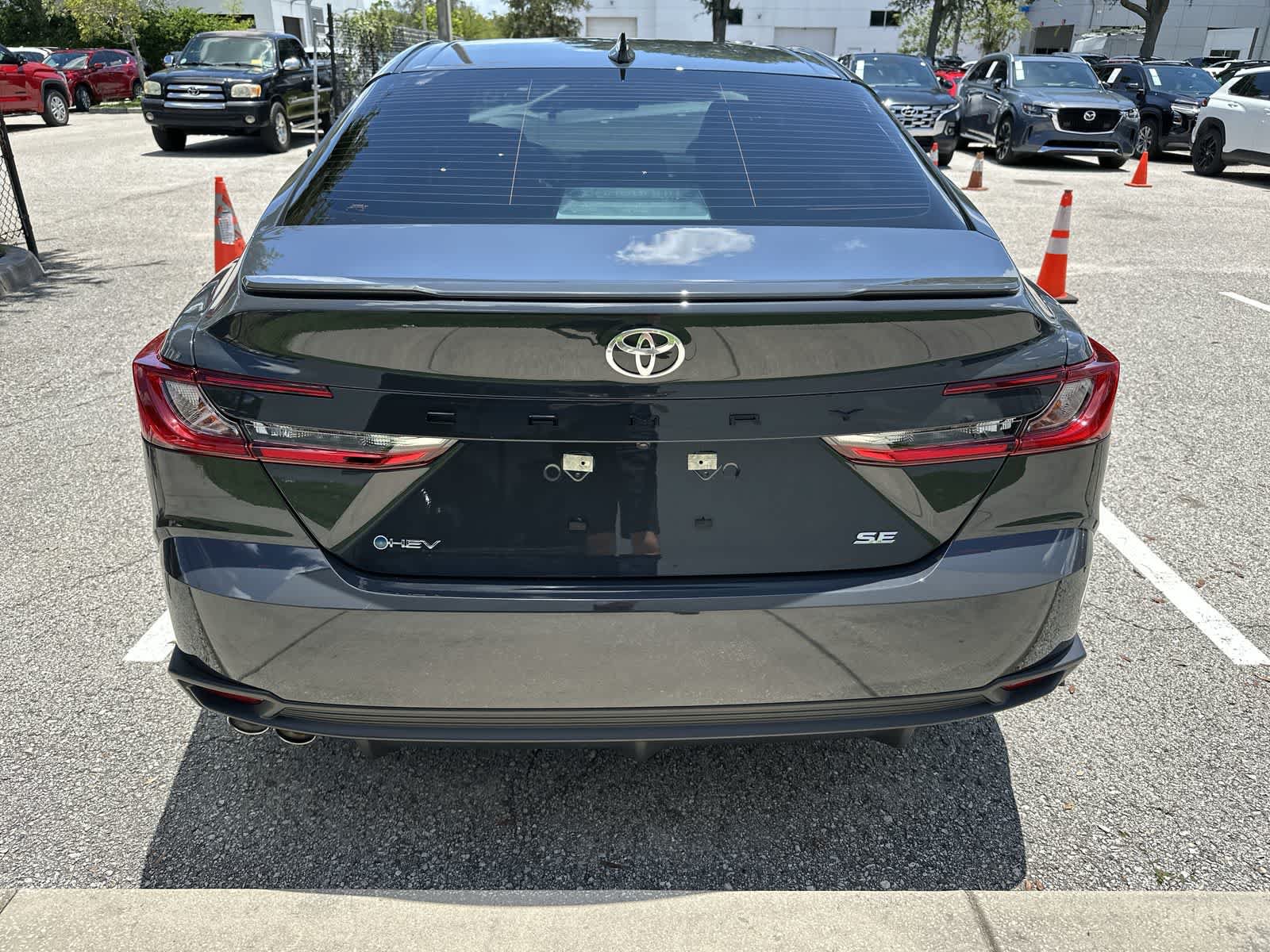 Used 2026 Toyota Camry SE w/ Convenience Package FWD image 7