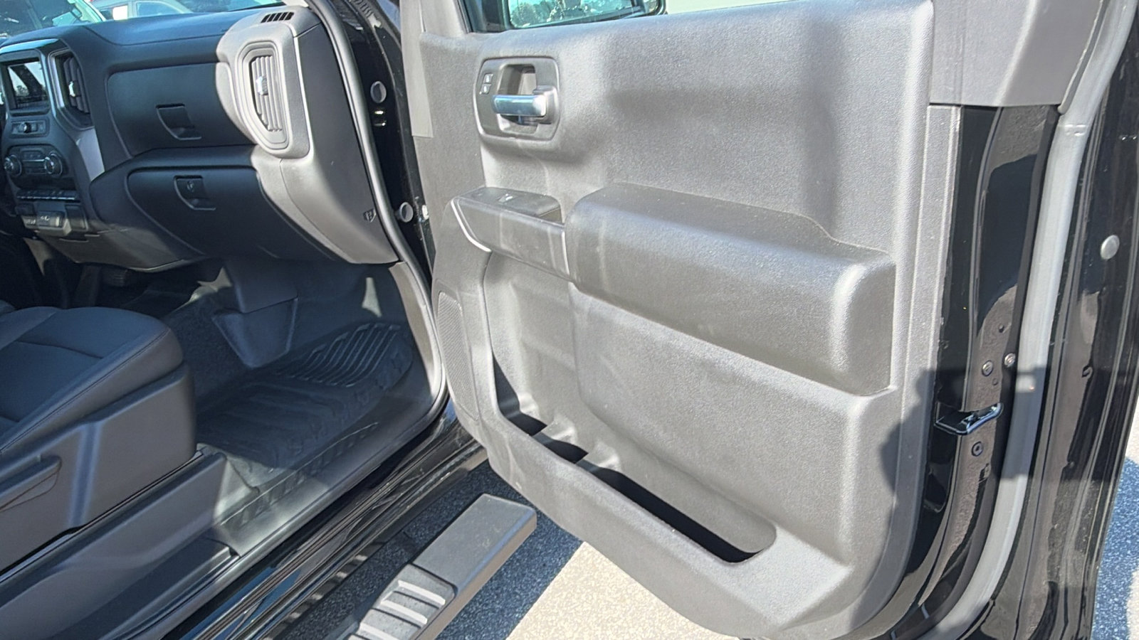 Used 2026 Chevrolet Silverado 1500 W/T w/ WT Value Package image 24