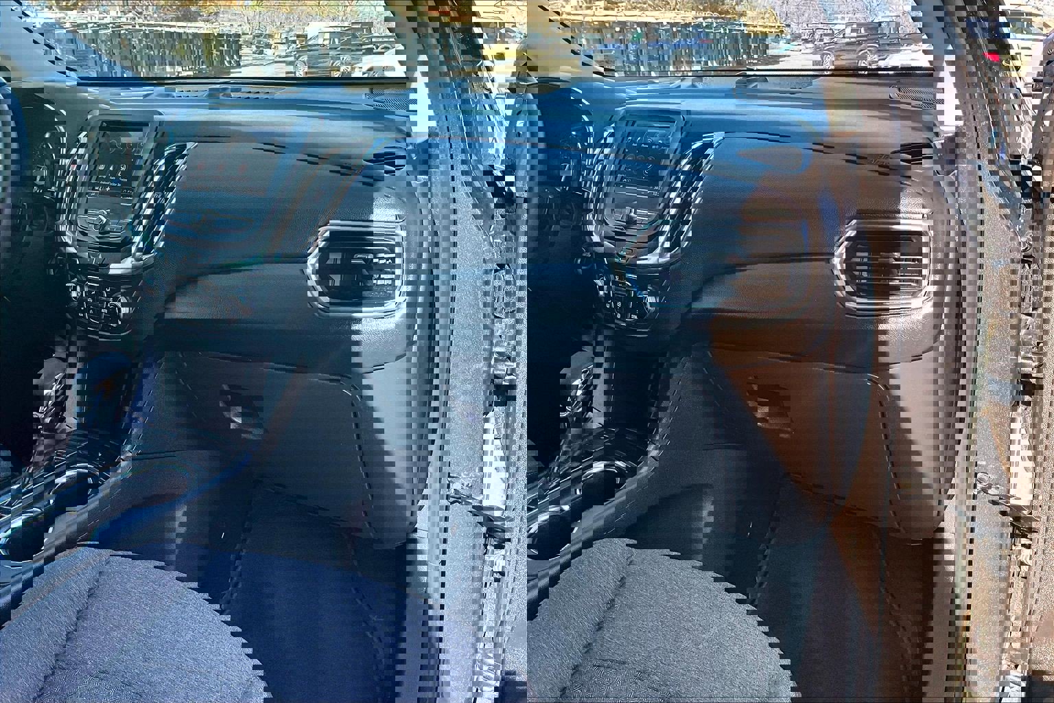 Used 2023 Chevrolet Equinox LT image 15