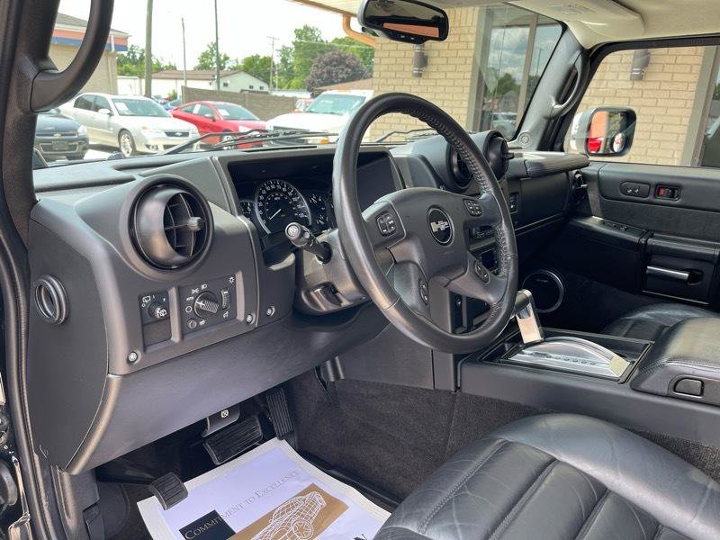 Used 2005 HUMMER H2 w/ Preferred Equipment Group AWD/4WD image 35