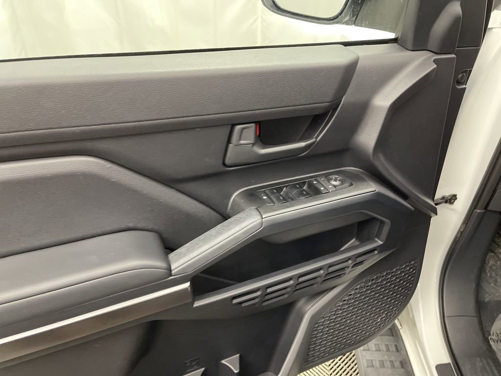 Used 2025 Toyota 4Runner SR5 image 21