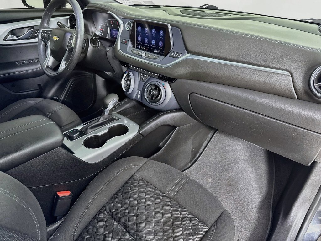 Used 2021 Chevrolet Blazer LT FWD image 37