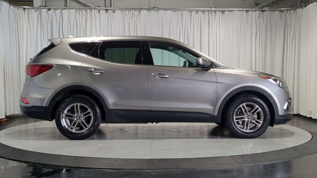 Used 2017 Hyundai Santa Fe Sport AWD/4WD image 11
