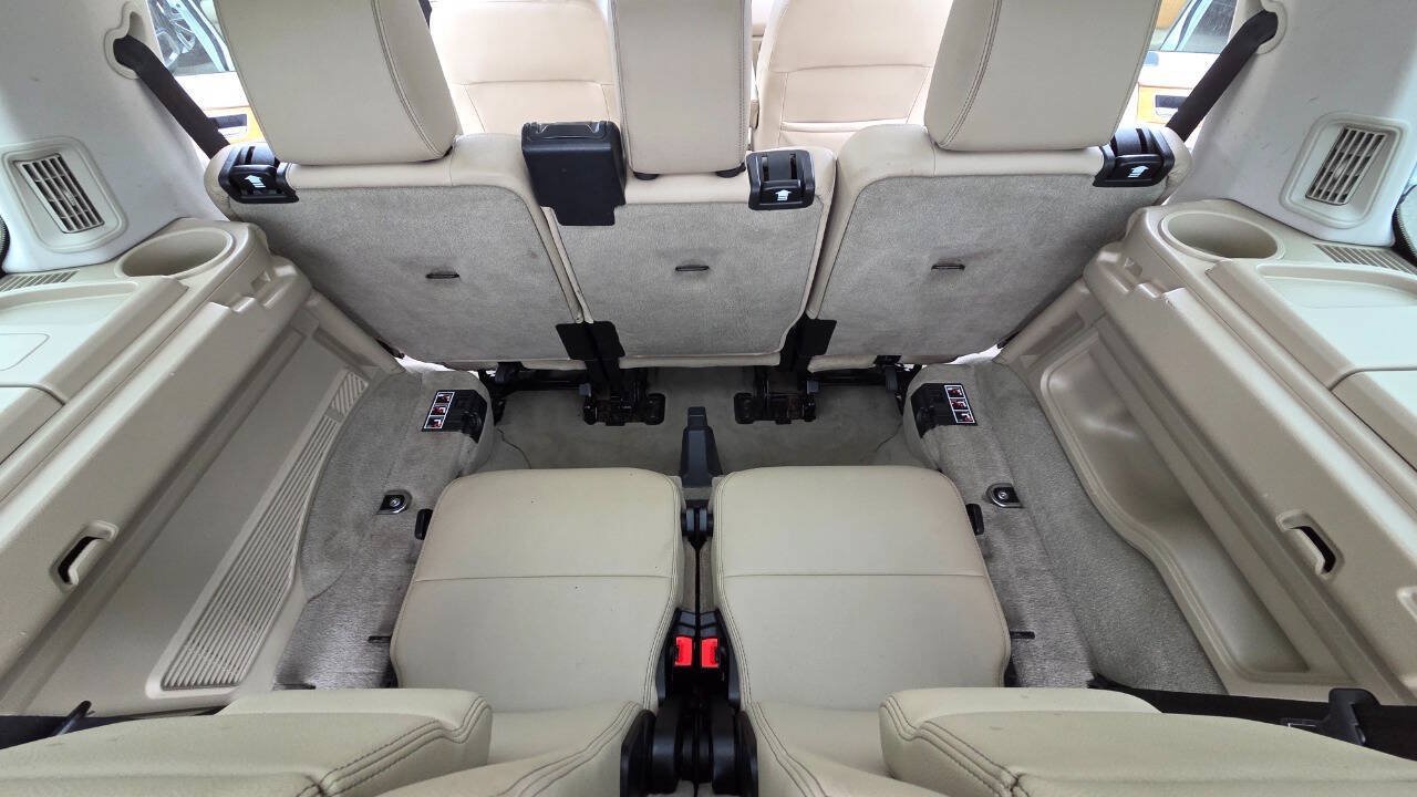 Used 2012 Land Rover LR4 HSE AWD/4WD image 38