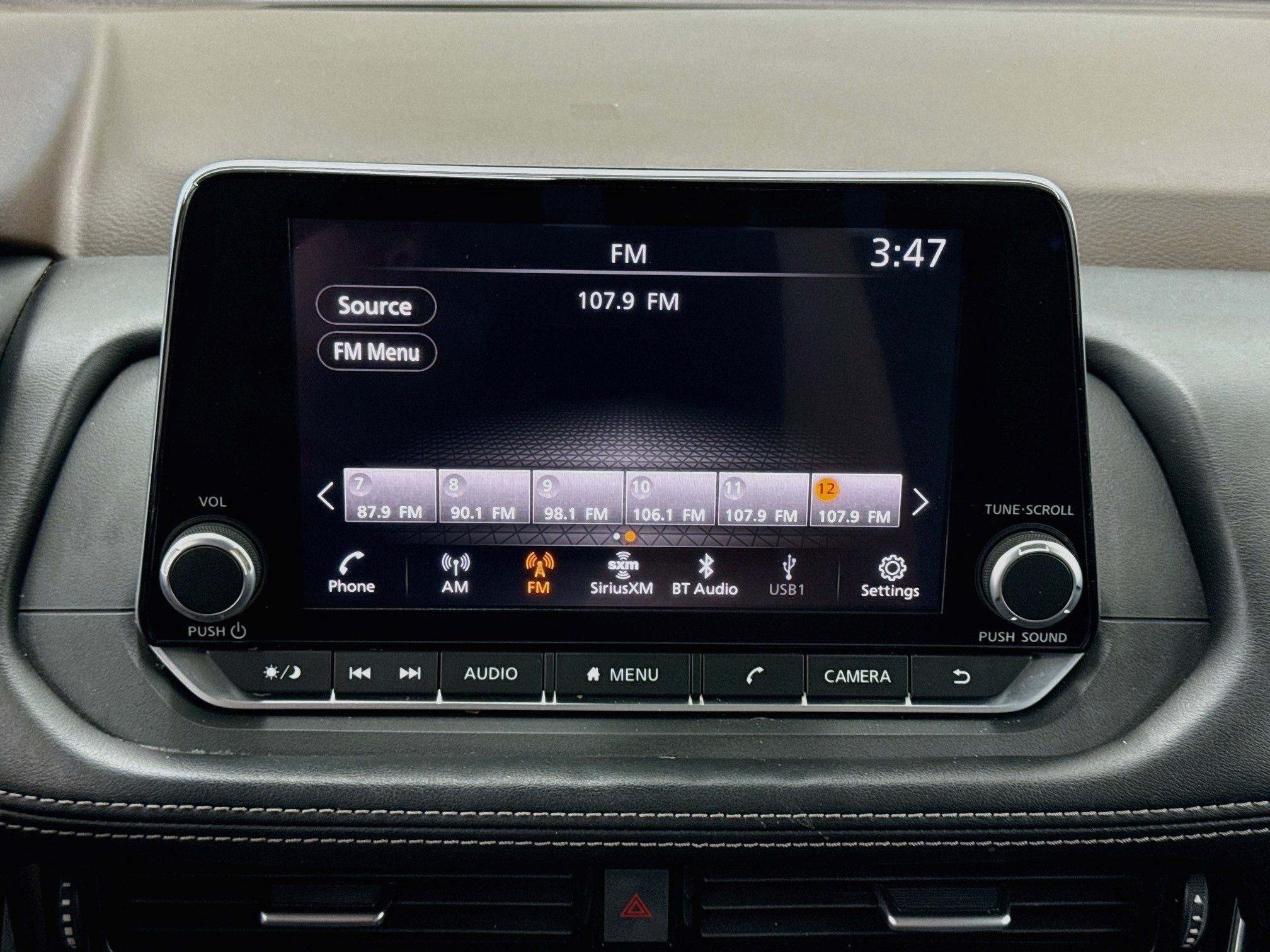 Used 2023 Nissan Rogue SL FWD image 21
