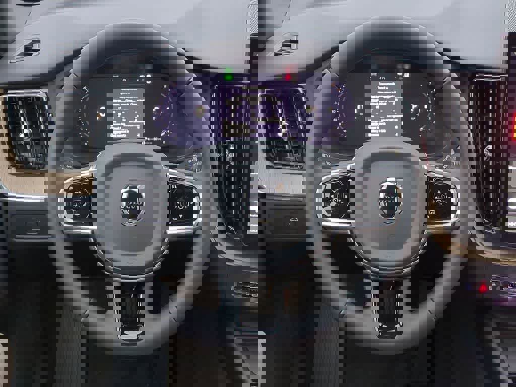 New 2026 Volvo XC60 B5 Plus w/ Protection Package Premier image 23