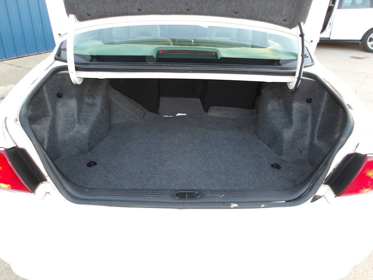 Used 2004 Buick Le Sabre Custom FWD image 21