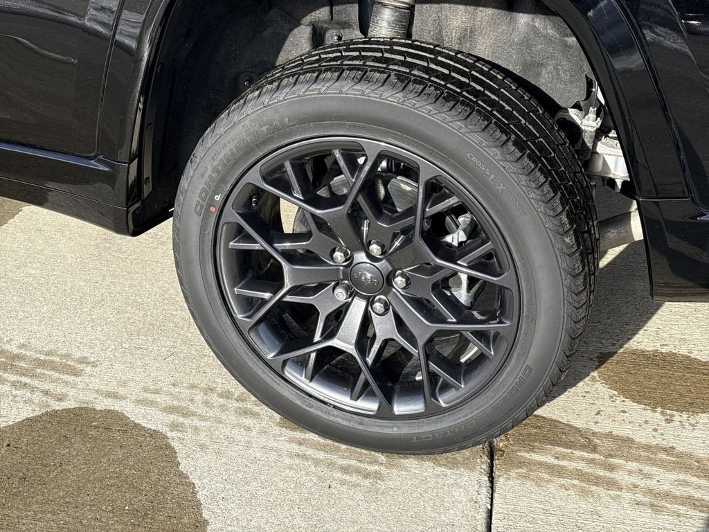 New 2025 Jeep Grand Cherokee L Summit w/ Obsidian Package image 10
