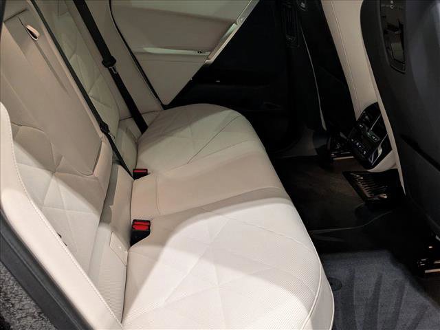 Used 2025 BMW iX xDrive50 image 21