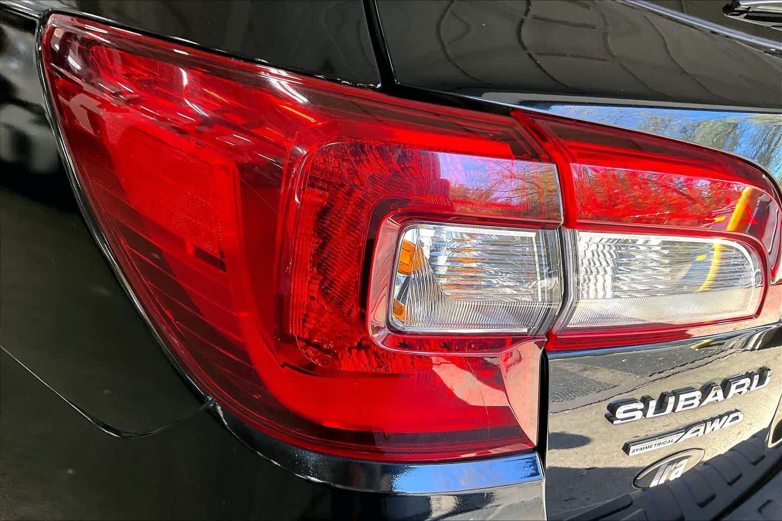 Used 2016 Subaru Outback 2.5i Limited AWD/4WD image 29