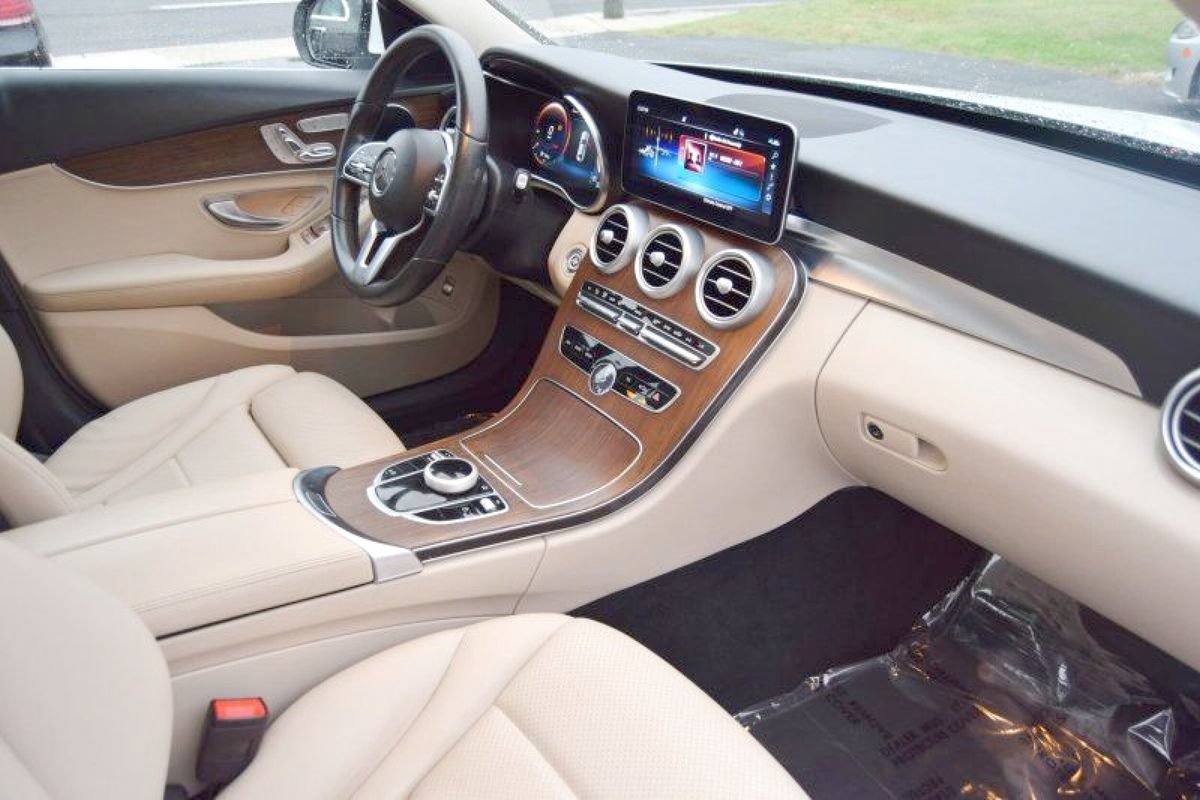 Used 2021 Mercedes-Benz C 300 Sedan image 22