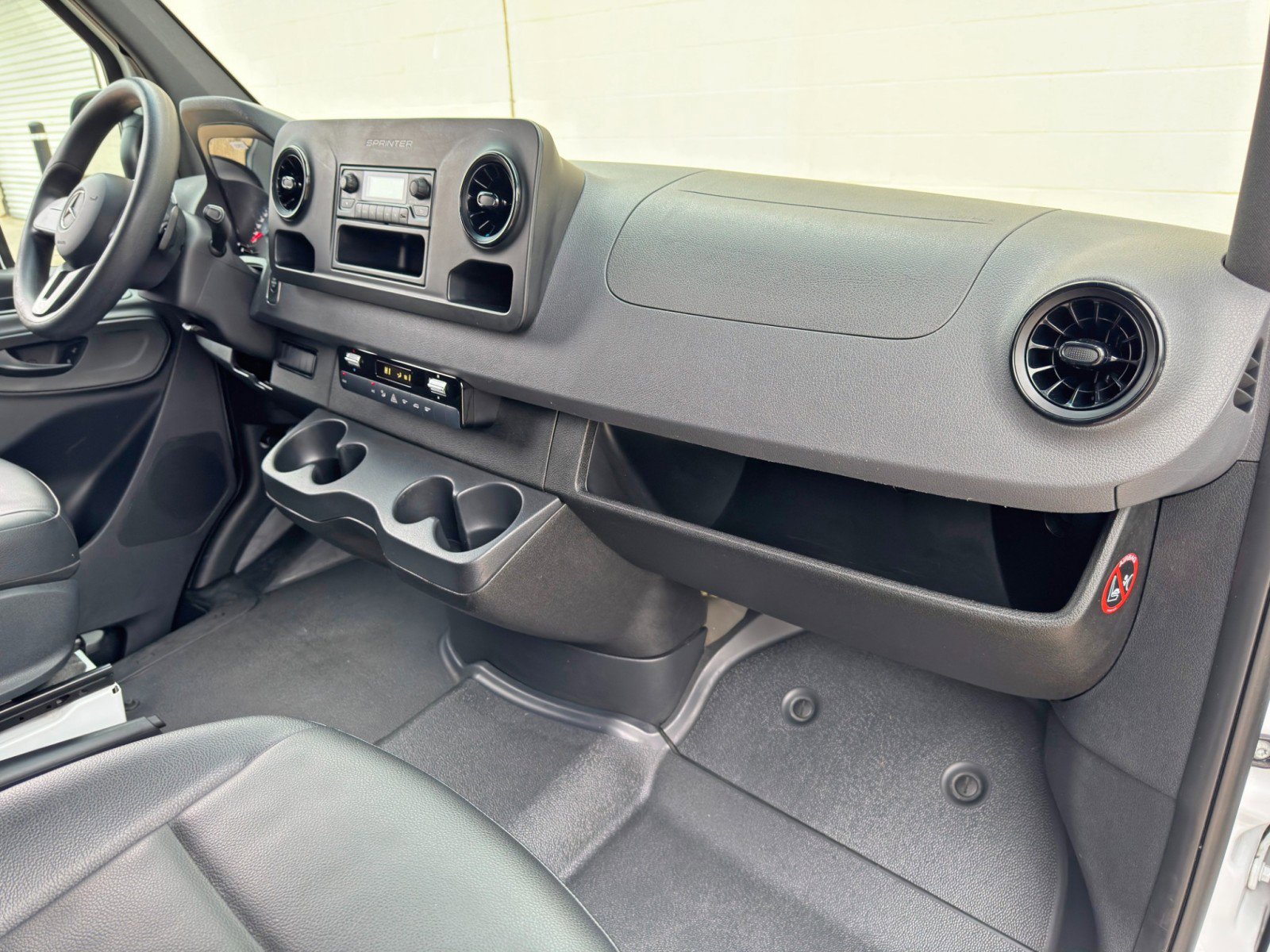 Used 2020 Mercedes-Benz Sprinter 2500 image 13
