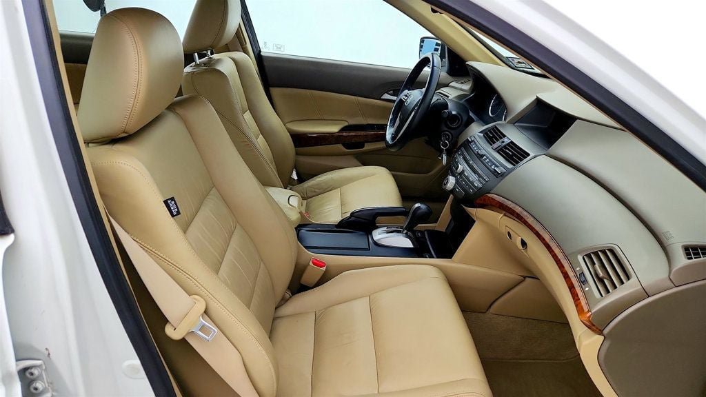 Used 2010 Honda Accord EX-L image 23