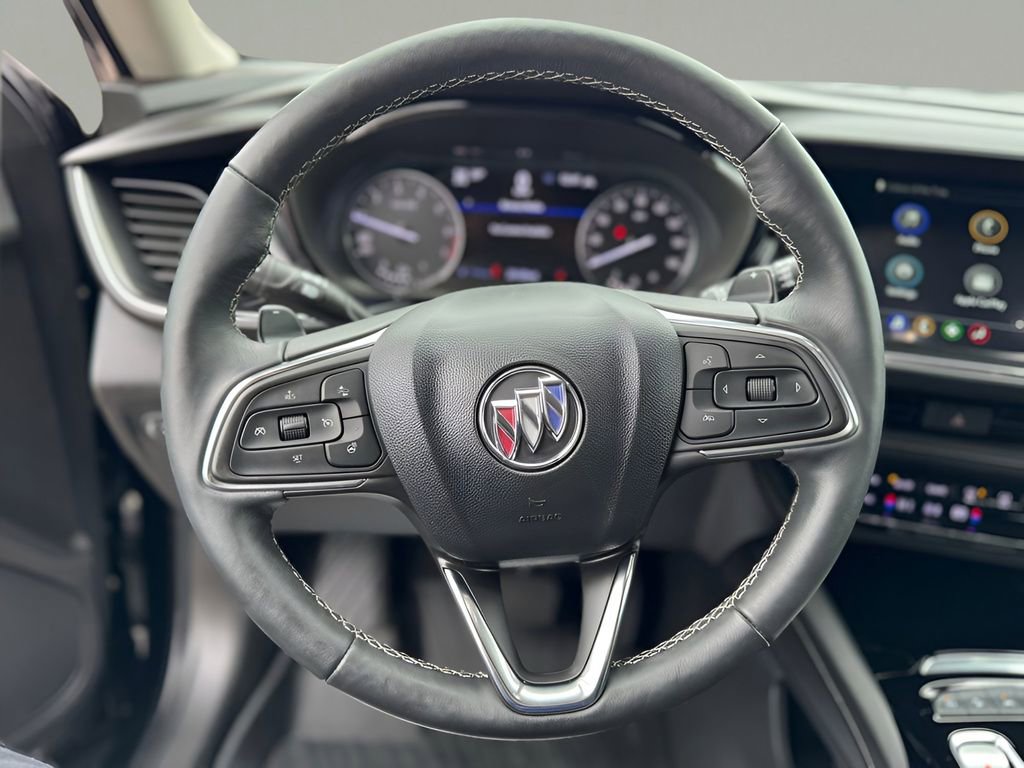 Used 2023 Buick Envision Essence image 17