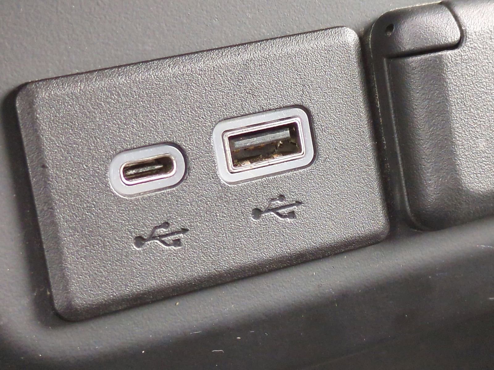 Used 2021 Chevrolet Silverado 1500 Custom Trail Boss image 57